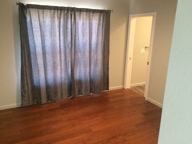 Foto del edificio - 1407 Poplar St
