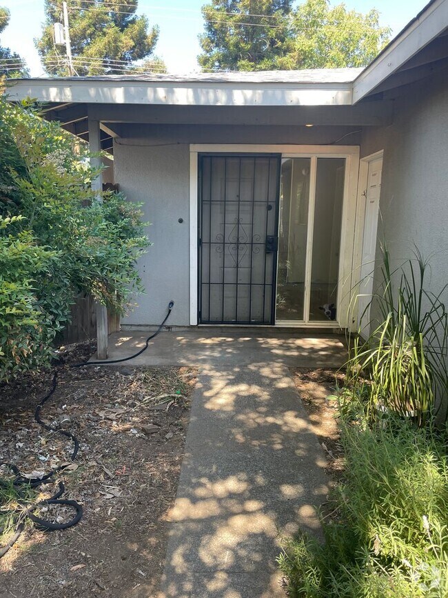 Building Photo - 3 Mefford Way