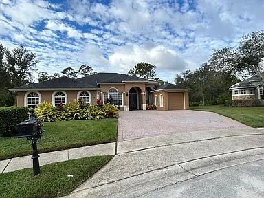 Foto del edificio - Spacious Oviedo Home | 4BR + Open-Concept Living