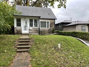 Building Photo - 935 Lena Ave