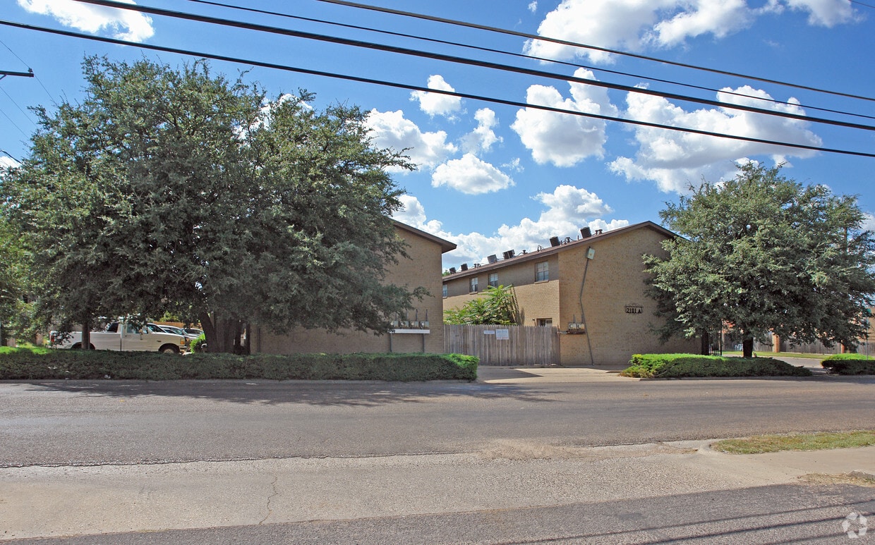 Building Photo - 2101 51st St