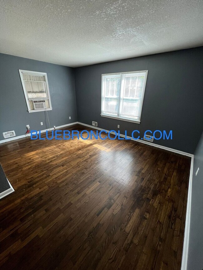 Foto del edificio - 1719 S Overton Ave