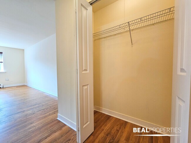 Foto del edificio - 625 W Wrightwood Ave