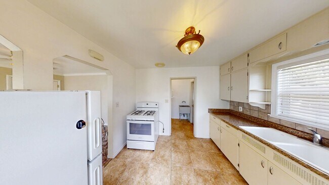 Foto del edificio - 34929-34933 Beech Ave
