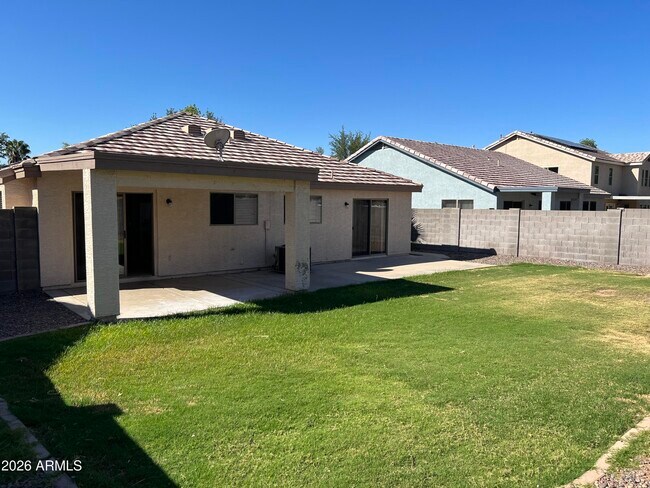 Foto del edificio - 434 W Fabens Ln