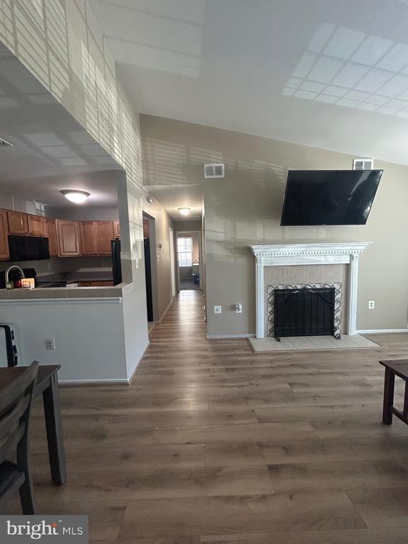 Foto del edificio - 7804 Harrowgate Cir