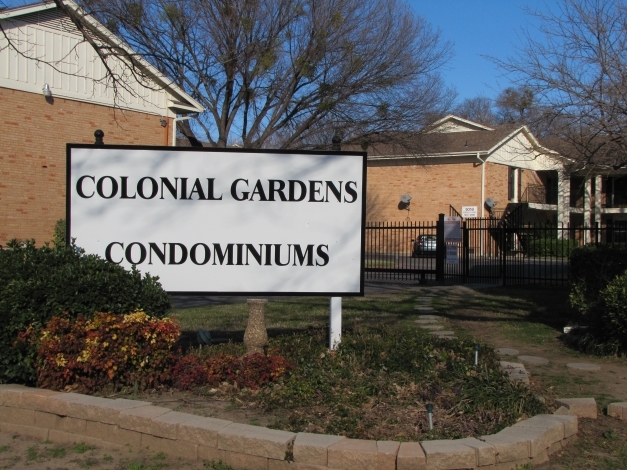 Primary Photo - Colonial Gardens Condominiums