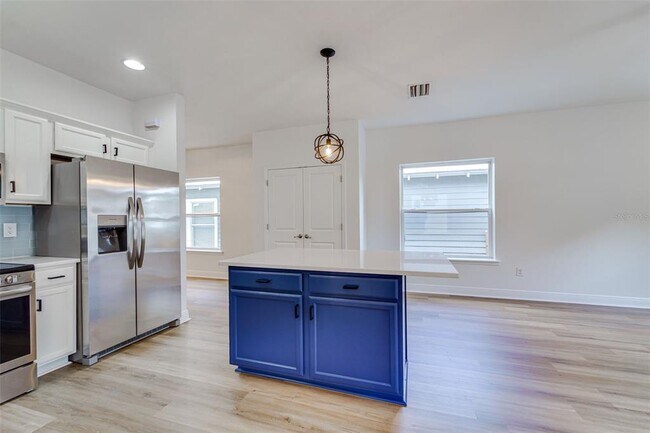 Foto del edificio - 1933 W Chestnut St