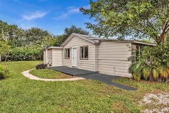 Building Photo - 520 NW 60th Way