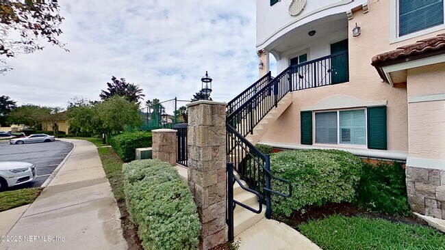 Foto del edificio - 9745 Touchton Rd
