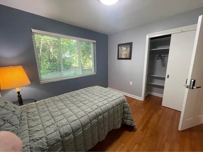 Foto del edificio - 4007 Aldington Dr