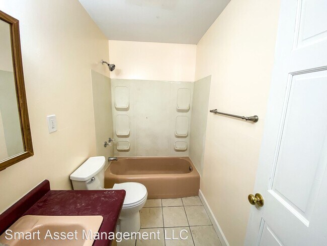 Foto del edificio - 2690 S 10th St
