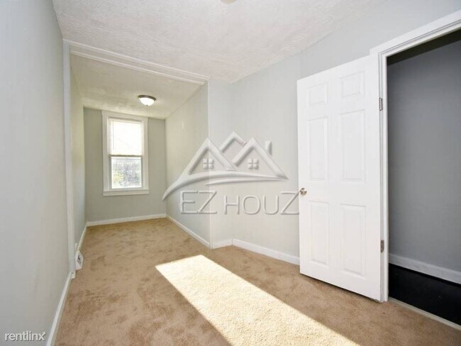Building Photo - 2 br, 1 bath House - 1529 Barclay Street