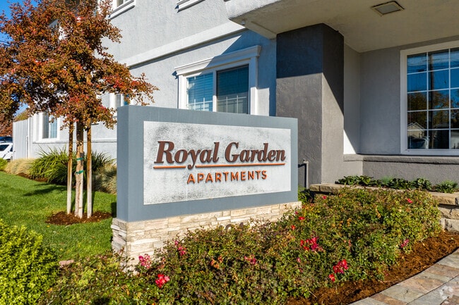 Foto del edificio - Royal Gardens Apartments