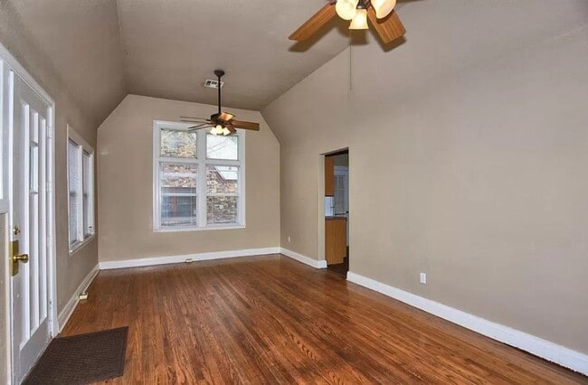 Building Photo - MAJOR PRICE DROP! Excellent home located in Kendall - Whittier!