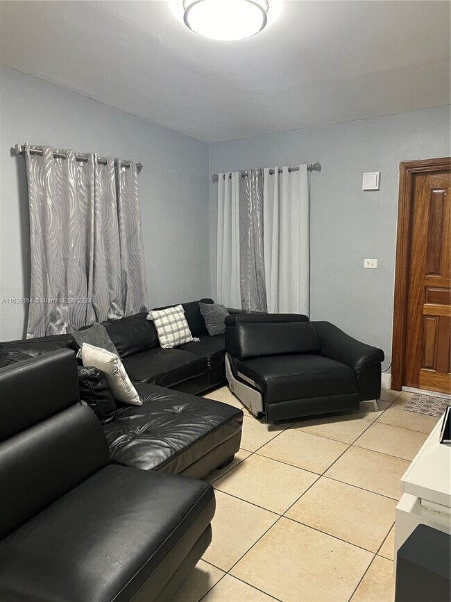 Foto del edificio - 15910 NW 21st Ave