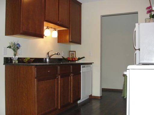 Building Photo - 1605 Minnehaha Ave W