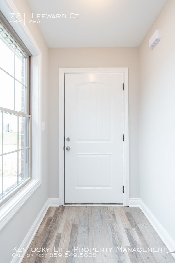 Foto del edificio - 721 Leeward Ct