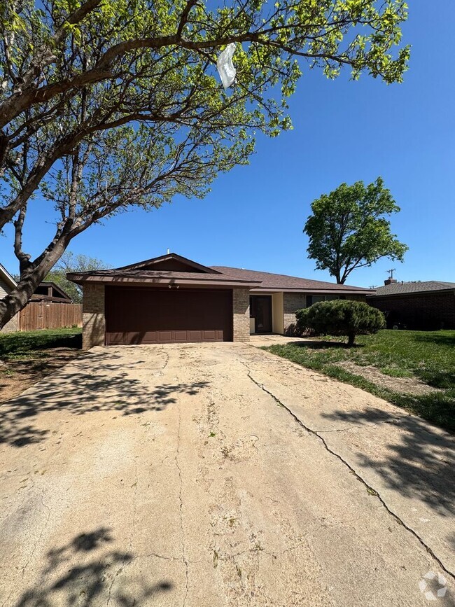 Building Photo - 3303 Ault Dr