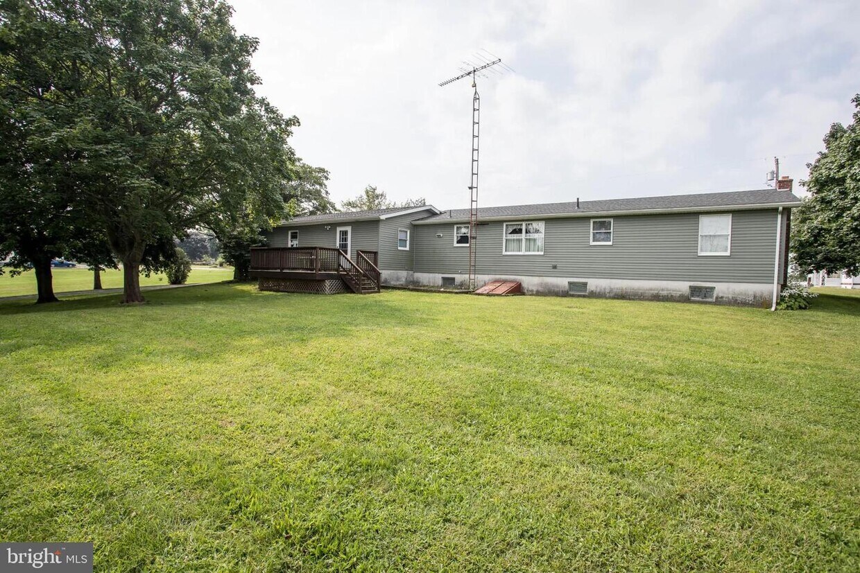 3027 Crottlestown Rd, Chambersburg, PA 17202 House Rental in