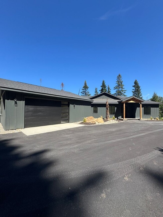Building Photo - 1450 Nelson Siding Rd