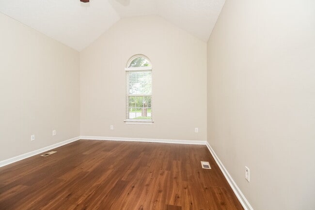 Building Photo - 1754 Lucille Ln
