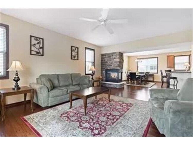 Building Photo - 9695 Independence Cir