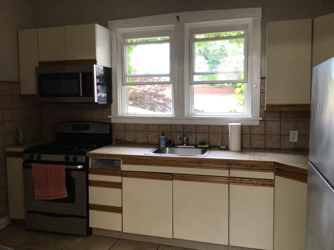 Foto principal - 4118 N Western Ave