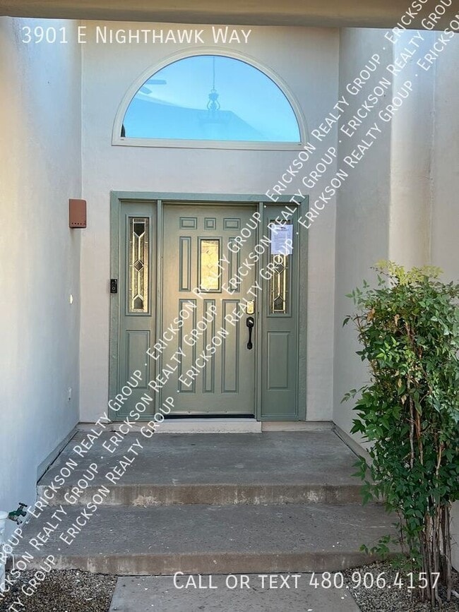 Foto del edificio - 3901 E Nighthawk Wy