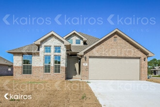 Building Photo - 105 White Oak St