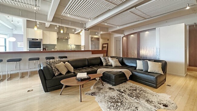 Foto del edificio - 90 N Washington St