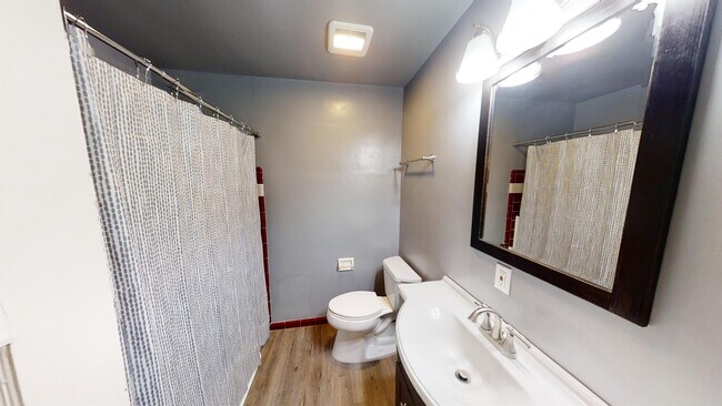 Foto del edificio - 6126 Dorothy Dr