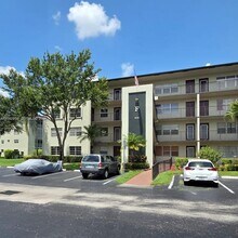 Building Photo - 800 SW 131st Ave