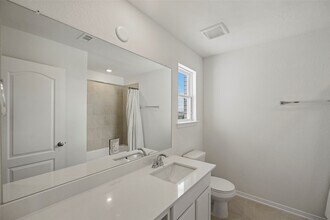 Building Photo - 21111 Salton Sea Ln