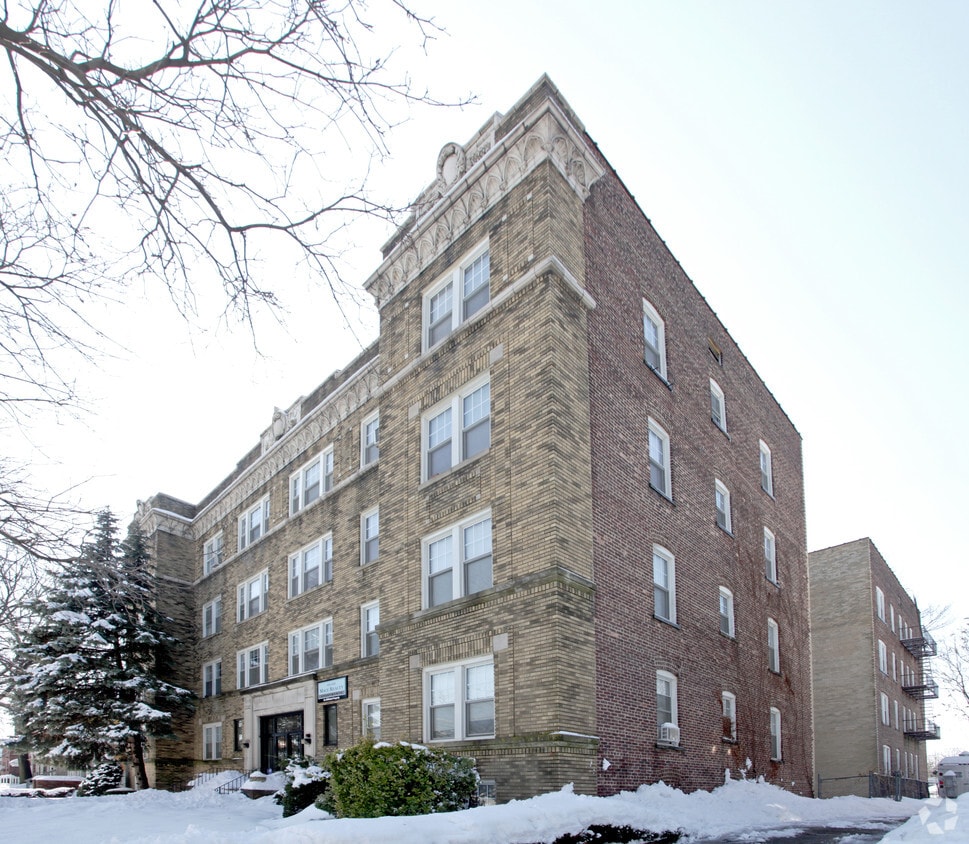 Building Photo - Mace Apartments