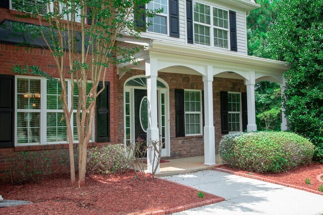 Building Photo - Executive Home with 5 Bedrooms and 3 Full ...