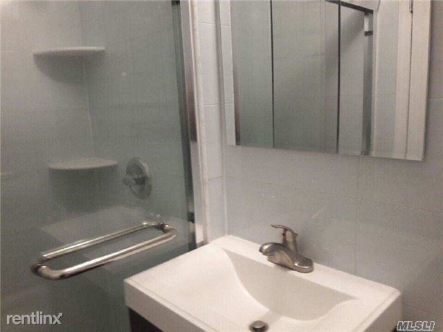 Foto del edificio - 5520 97th Pl