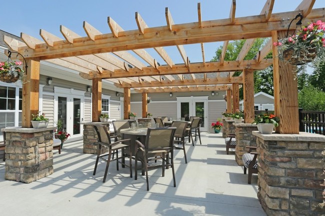 Poolside Patio with Fire Pits/Grilling area - Deerfield Place