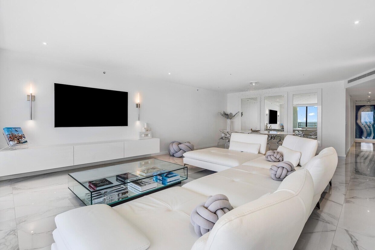 Foto principal - 1400 S Ocean Blvd