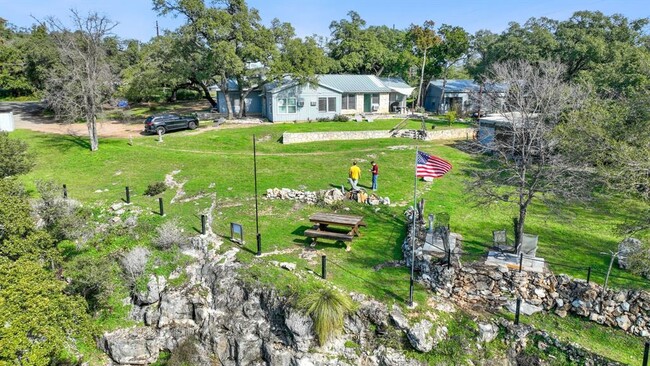 Building Photo - 203 Laguna Vista Dr