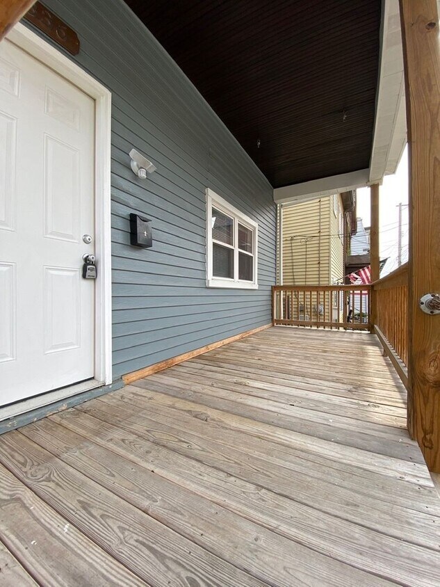 2br house with fenced in yard! House Rental in Pittsburgh