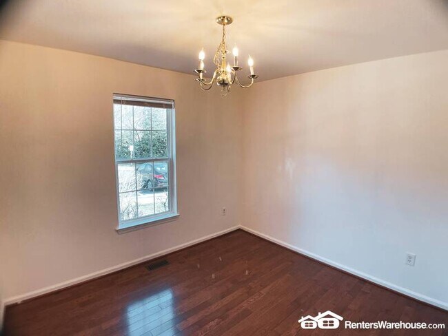 Building Photo - 13823 Bailiwick Terrace