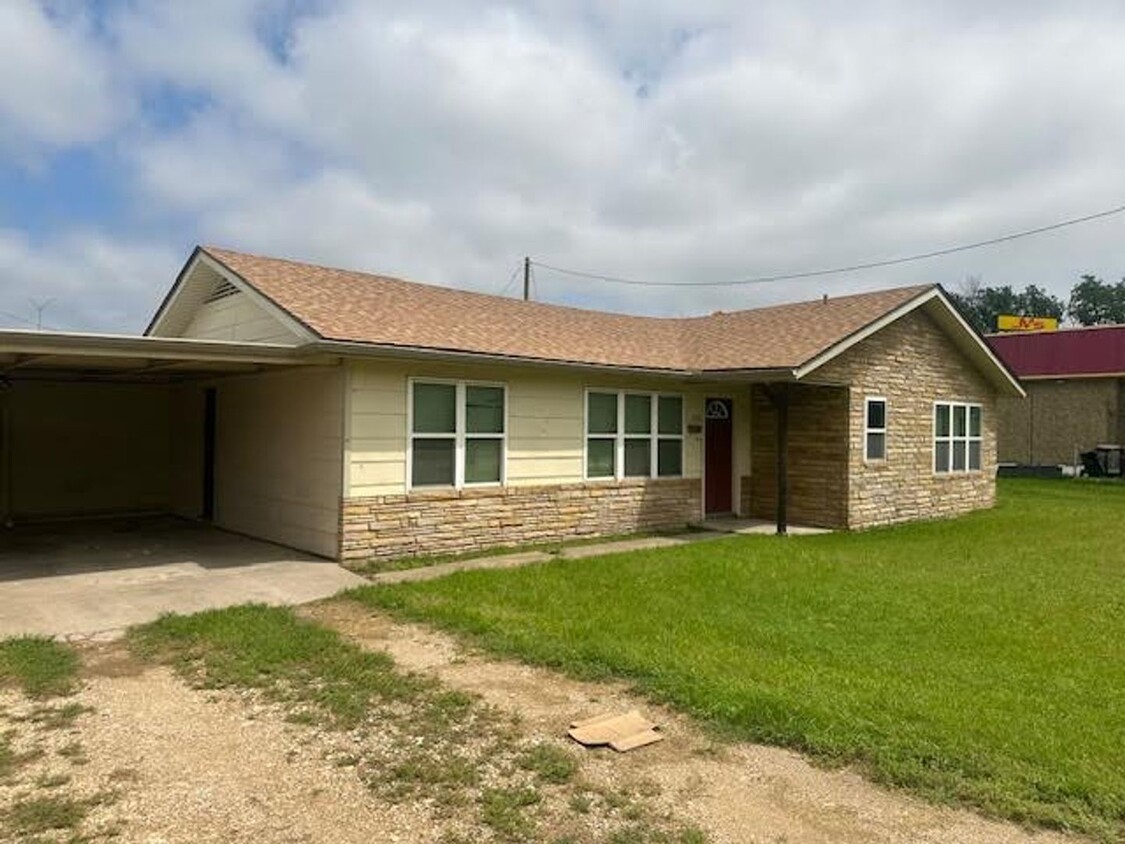 2704 Montrose St, Bellmead, TX 76705 - House Rental in Bellmead, TX ...