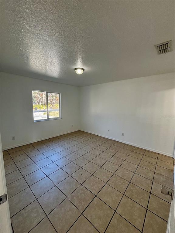 Foto del edificio - 6 Spring Trail