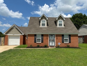 Building Photo - 7449 Dunbarton Dr
