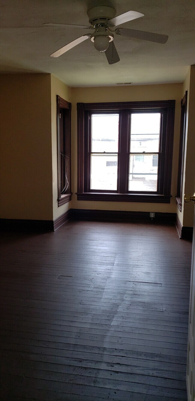 Building Photo - 1407 Sacramento St