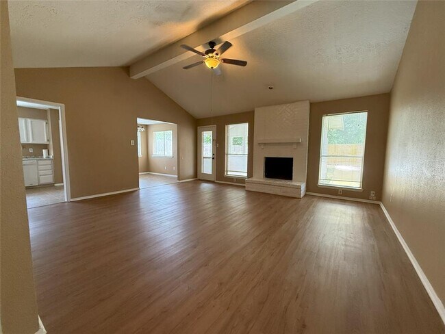 Foto del edificio - 10322 Autumn Meadow Ln