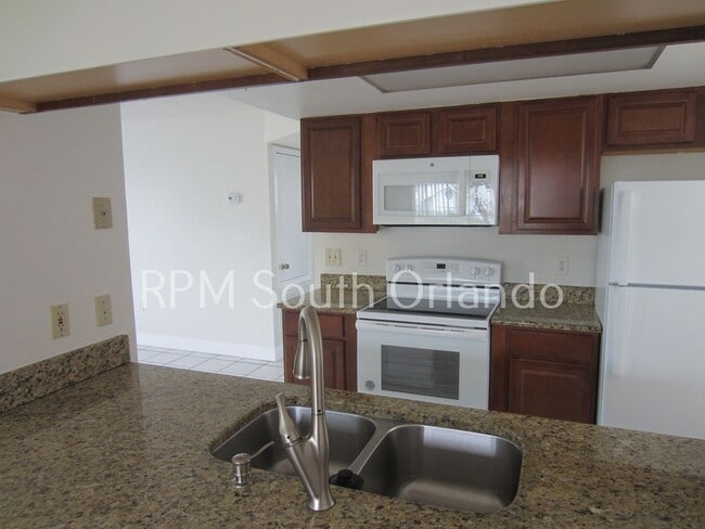 Building Photo - 2 bed 2 bath Kissimmee