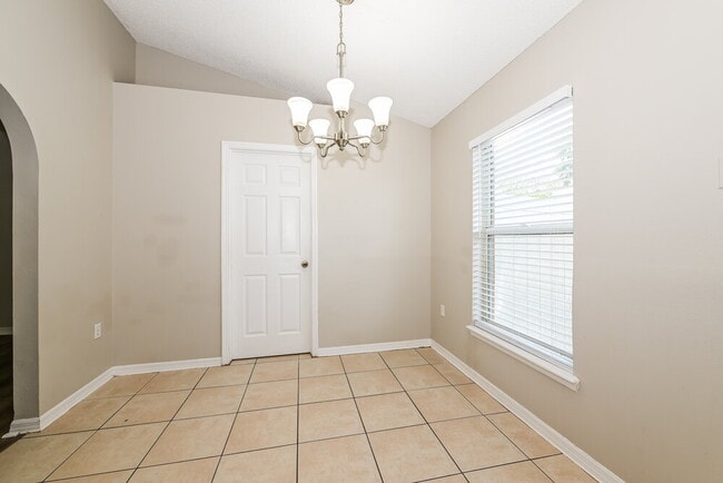 Building Photo - 2628 Cobblestone Forest Cir E