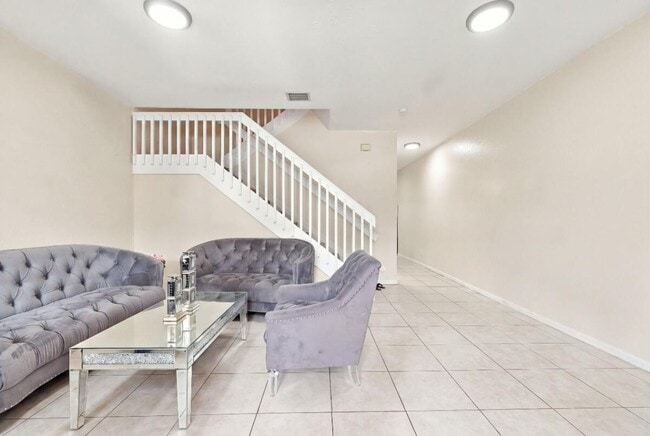 Building Photo - 406 W Santa Catalina Cir